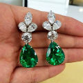 Emerald Green Stone Earrings. 