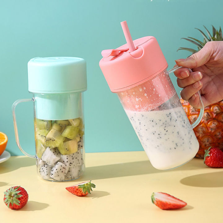 Online Karachi Mini Portable Juicer Blender Rechargeable/-Electric Blender Single Serve Mini Food Grade Water Bottle Portable Juicer Cup Smoothie Maker and Multipurpose Uses