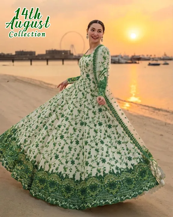14th%20August%20Dress%20For%20Women%20-%20Digital%20Printed%20Maxi%20with%20Trouser%20&%20Dupatta%203-Piece%20Suit%20For%20Independence%20Day%20Dress%20-%20Image%204