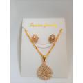 Elegant Golden with Diamond Crystals Zircon Jewellery set with Chain and  Earrings Fashion Jewelry. 