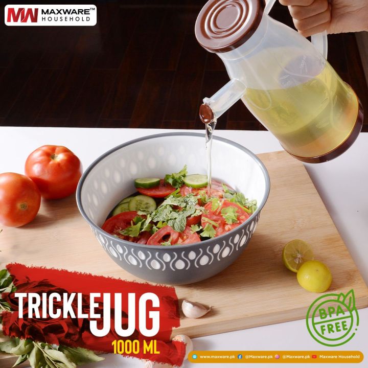 Random%20Color%20Kitchen%20Plastic%20Oil%20Jug%20With%20Lid%20&%20Handle%20-%201%20Liter,%20Plastic%20Oil%20Bottle%20for%20Cooking%20Use%20Oil%20Containers%20-%20Image%204