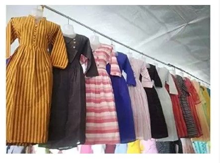 Half%20Body%20Plastic%20Female%20Hanging%20Mannequin%20For%20Clothes%20Display%20Hanger%20Set%20of%201%20to%206%20Pieces%20-%20Image%205