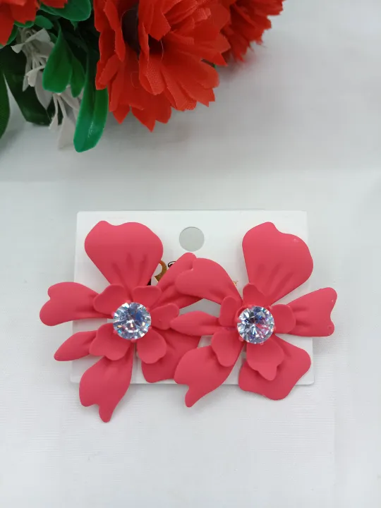Trendy%20Flower%20Royal%20Elegant%20Earring%20Beautiful%20Design%20For%20Girls%20&%20Woman%20-%20Image%202