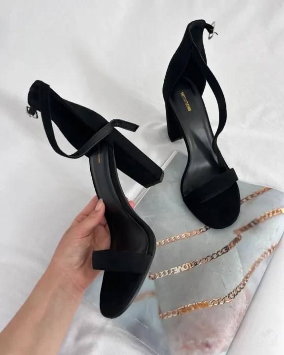Women%20Fashion%203%20Inches%20Block%20Heels%20Sandals%20Luxurious%20Fairy%20Style%20Glamour%C2%A0%20Embellished%20Chunky%20Faux%20Suede%20Comfortable%20and%20Stylish%20for%20Any%20Occasion%20for%20Summer%20Black%20-%20Image%207