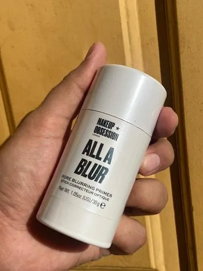 Makeup%20Obsession%20All%20A%20Blur%20Pore%20Blurring%20Primer%20Stick:%20The%20Ultimate%20Primer%20for%20Flawless%20Makeup%20Application%20%20If%20you're%20searching%20for%20the%20perfect%20primer%20that%20ensures%20your%20makeup%20lasts%20all%20day,%20the%20Makeup%20Obsession%20All%20A%20Blur%20Pore%20Blurring%20Primer%20Stick%20is%20a%20-%20Image%207