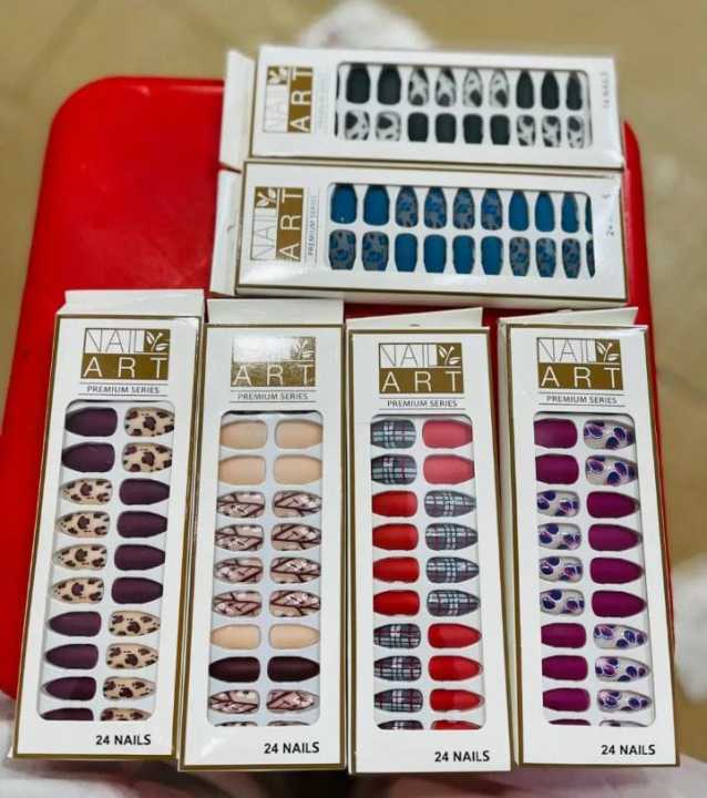 24%20Pcs%20Artificial%20Nails%20colour%20Full%20for%20Girls,%20No%20Required%20Glue%20-%20Image%204