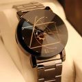 Stainless Steel Quartz Wirstwatch For Women With Box. 