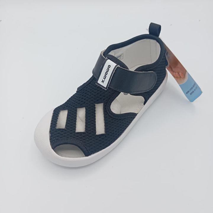 Kids%20Breathable%20Mesh%20Sandals%20%E2%80%93%20Soft%20Lightweight%20Summer%20Shoes%20for%20Toddlers%20-%20Image%203