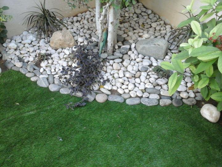 Artificial Grass 20 Mm 6 FEET width and 6 feet length ( multiple sizes )