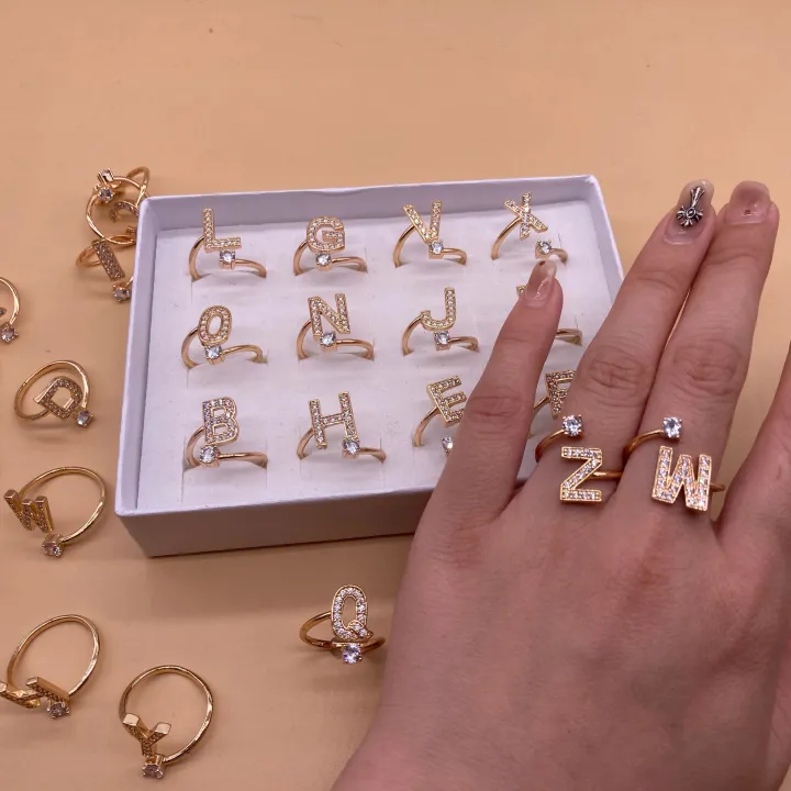 Elegant%20and%20Personalized%20Initial%20Letter%20Name%20Ring%20-%20Image%202