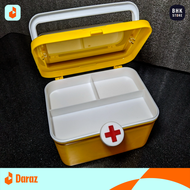 Korean%20Style%20First%20Aid%20Box%20-%20Family%20Emergency%20Kit%20-%20Empty%20Medicine%20Storage%20Box%20-%20Medical%20Supply%20Organizer%20with%20Lockable%20Lid,%20Removable%20Tray%20and%20Two%20Sided%20Handles%20For%20Easy%20To%20Carry%20-%20Cute%20Yellow%20Portable%20Medical%20Emergency%20Box%20For%20Athletes/Kids/Men/Women%20-%20Image%207