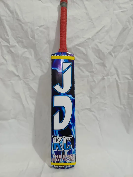 JD%20Original%20(%20KC%20The%20Boss%20Edition%202024%20)%20Bat%20%7C%20Professional%20Tape%20Ball%20Bat%20%7C%20Rawalakot%20Wood%20%7C%20Perfect%20Balance%20%7C%20Full%20Cane%20-%20Image%205