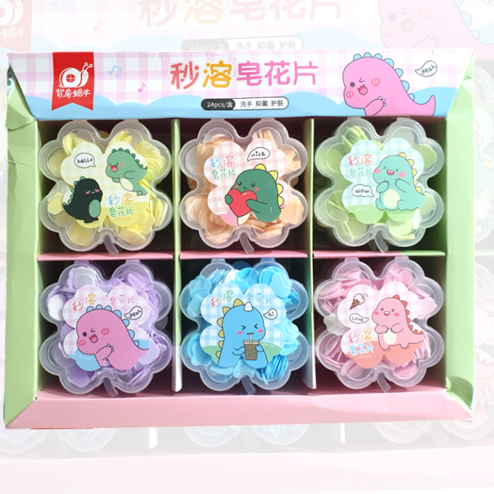 Sanrio%20Hello%20Kitty%20Instant%20Hand%20Soap%20Tablets%20-%20Easy-to-Use,%20Quick%20Dissolve,%20Household%20Cleaning%20Accessory%20-%20Image%204