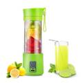 Portable USB Electric Rechargeable Fruit Juicer Smoothie Maker. 