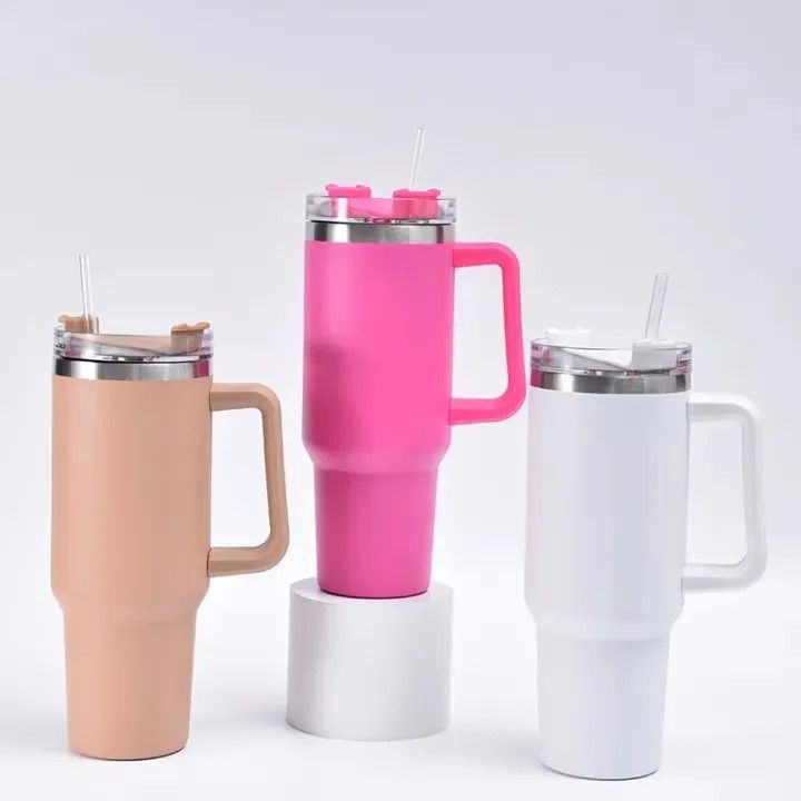 Stanley%2040oz%20Vacuum%20Insulated%20Tumbler%20with%20Straw%20Stainless%20Steel%20Drinkware,%20Flow%20State%20Quencher%20Mug,%201200ML%20Travel%20Cup%20Easy%20Kitchen%20-%20Image%202