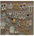 fashion jewellery deal 2 to 3 items worth almost 300 jewelry. 