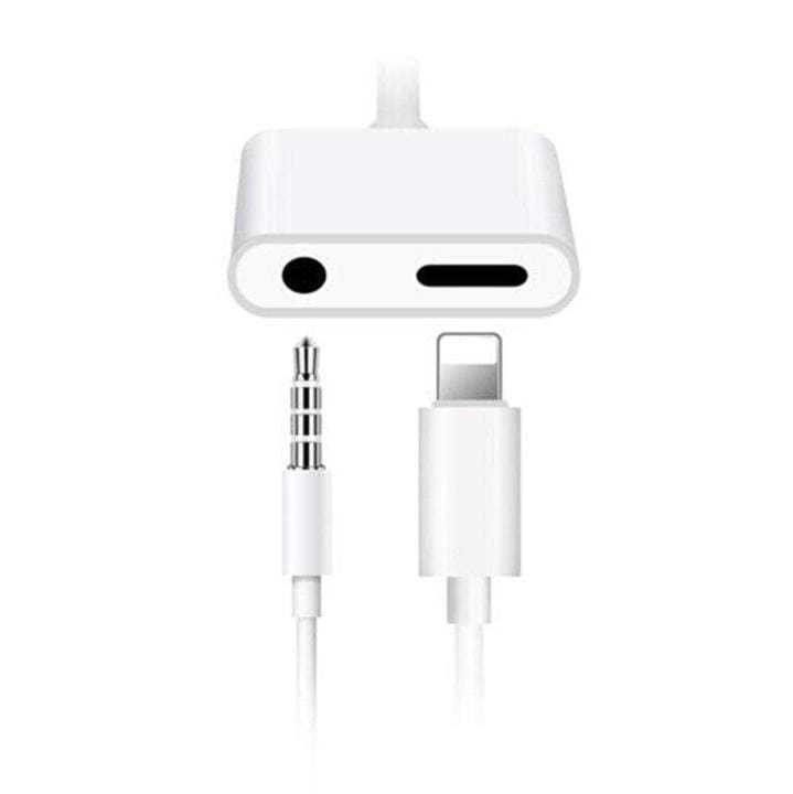 2%20in%201%20Dual%20Port%20Splitter%20Gaming%20Adapter%20%20for%20iPhone%20,%20Lightning%20Headphone%20Jack%20Audio%20&%20Charger%20Earpods%20Earphones%20Connector%20Compatible%20for%20iphone%207/%207%20Plus%208/8%20Plus/%20X/Xsmax%2011/%2011%20pro%20max%20-%20Image%204