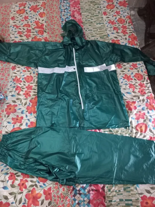 China%20PVC%20Rain%20suit%20(100%25%20guaranteed%20water%20proof),%20New%20modified%20Design%20special%20for%20summer%20season,%20Free%20Size%20for%20every%20one%20(28%20to%2038%20waist),%20long%20legs%20-%20Image%203