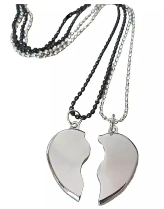 Heavy%20Silver%20Magnetic%20Broken%20Heart%20Necklace%20Locket%20-%20Heavy%20Metal%20Magnetic%20Heart%20Pendant%20Necklace%20Gift%20For%20Friends%20Couples%20-%20Image%204