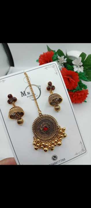 Elegant Tikka & Jhumka Jewelry Set.
