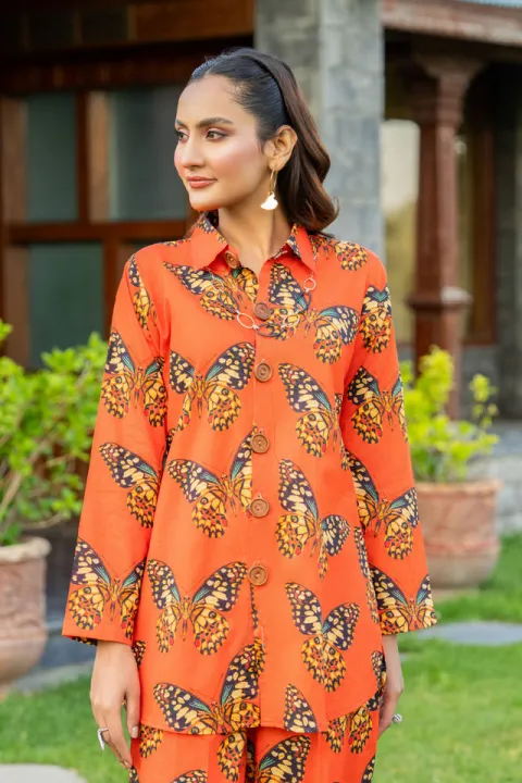 2PC%20Unstitched%20%7C%20Printed%20Lawn%20Shirt%20+%20Trouser%20-%20Image%204