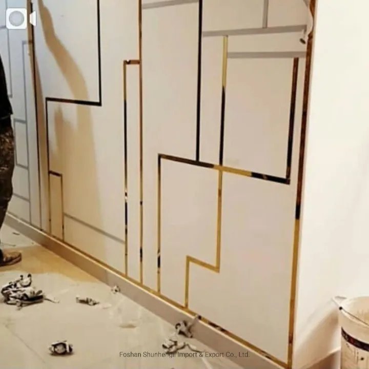 1mm*1inch%20*%2096inches%20wall%20decor%20brass%20look%20pvc%20strip%20/%20pvc%20golden%20strip%20/%20golden%20patti%20for%20wall%20/%20golden%20mirror%20strip%20-%20Image%202