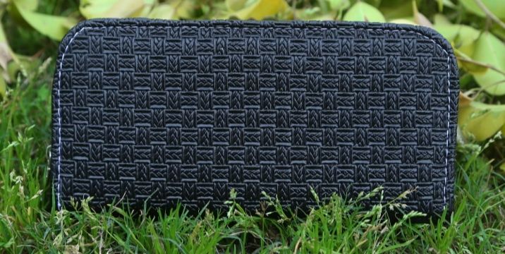 Cluches and bages for ladies new and latist designs