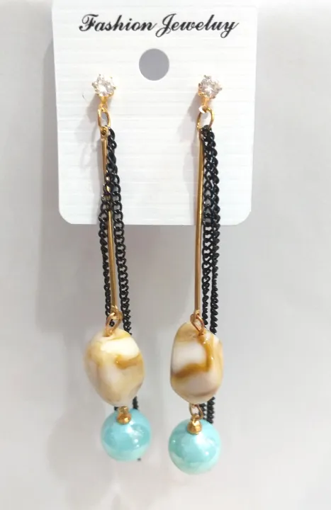 Traditional%20Mughal%20Style%20Black%20Earrings%20for%20Women%20-%20Image%202