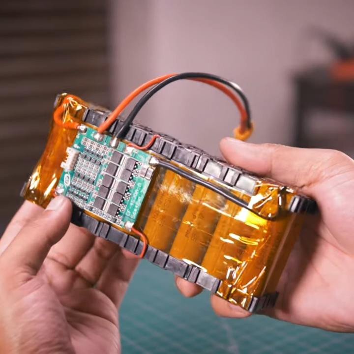 Battery%20for%20DC%20fan%20room%20cooler%2012v%20lithium%20ion%20battery%20battery%2011.1v%20battery%20%20battery%20pack%20For%20kids%20car%20for%20dc%20fan%20for%20motorbike%20for%20room%20cooler%20%20battery%20for%20mini%20ups%20Battery%20for%20kids%20cars%20battery%20for%20cycle%20-%20Image%208