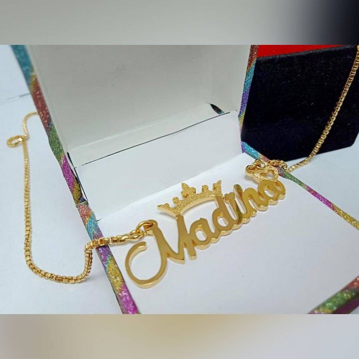 the-jewel-lodge-name-locket-name-necklace-for-girls-personalized