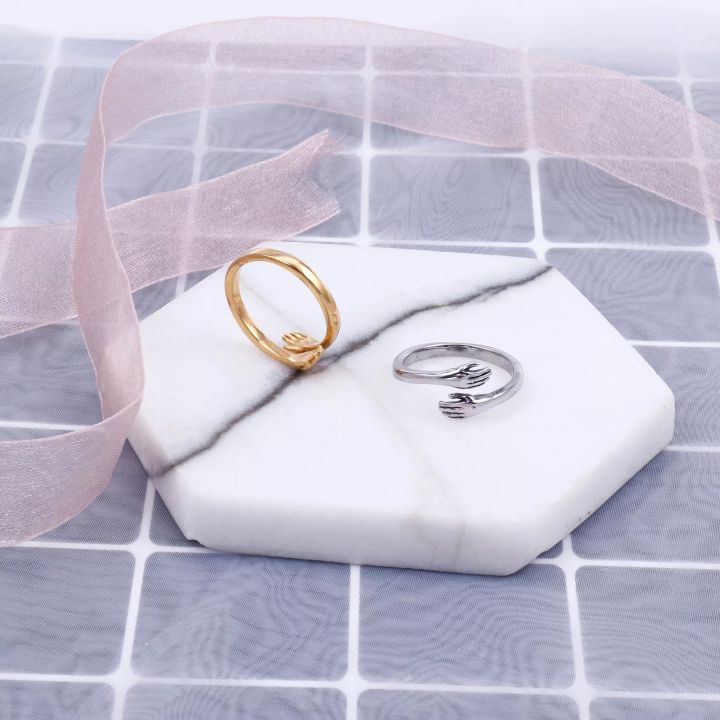 Hug%20Ring%20For%20Girls%20%7C%20Adjustable%20Love%20Couple%20Rings%20%7C%20Pack%20Of%20Two%20Rings%20Gold%20&%20Silver%20-%20Image%204