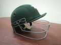 Cricket Helmet for Kids (8 to 13 years old). 