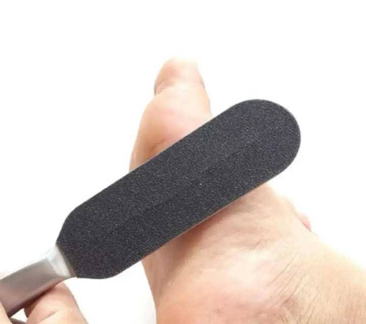 Stainless%20Steel%20Foot%20Scraper%20Foot%20Filer%20Skin%20Callus%20Remover%20Trimmer%20feet%20Shaver%20Pedicure%20Care%20Tool%20-%20Image%202
