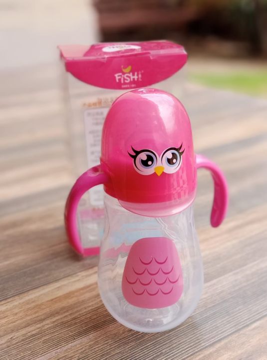 8423%20FISH%20330ml%2011oz%20Baby%20Feeder%20bottle%20plastic%20large%20imported%20new%20style%20-%20baby%20feeder%20bottle%20with%20Handle%20and%20light%20in%20the%20cap%20baby%20feeding%20bottle%20for%20kids%20-%20Image%203