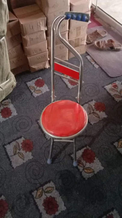 Elderly%20People's%20Multipurpose%202-in-1%20Ergonomic%20Design%20Folding%20Walking%20Stick%20Stool%20in%20Stainless%20Steel%20-%20Image%206