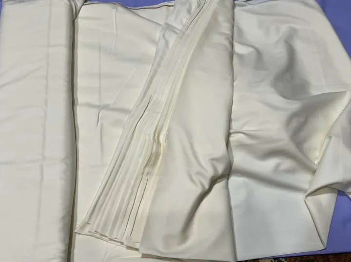 Premium%20Quality%20Boski%20Cream%20Color%20Unstitched%20Suit%20for%20Men%20-%20Image%204