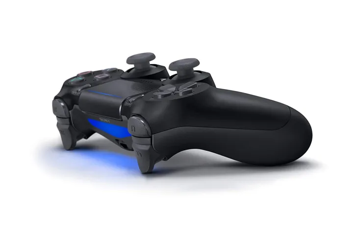 DualShock%204%20Wireless%20Controller%20-%20Jet%20Black%20-%20Image%203