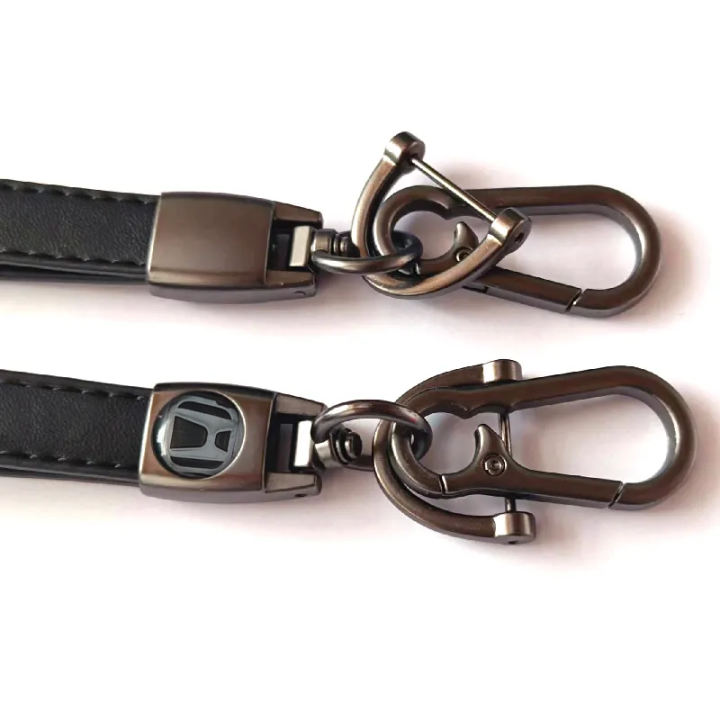 1-PC Premium Quality Carbon Fiber PU Leather Car Metal Keychain with Honda,Toyota, Kia, Suzuki, Mazda, logo Design, for Gifting and Improving personality.