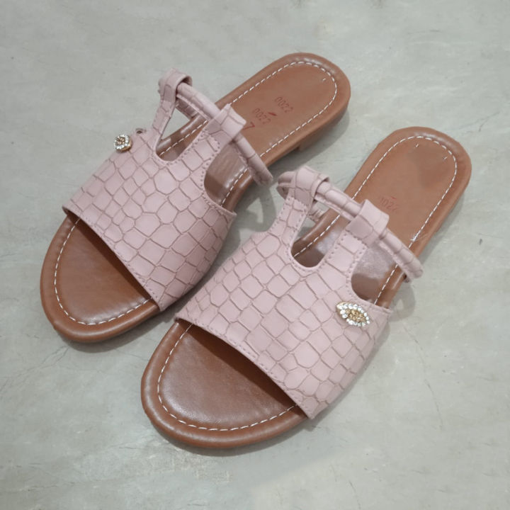 Latest%20Arrival%20Fancy%20Flat%20Chappal%20(EDCL-01)%20for%20Women%20and%20Girls%20in%20textured%20PU%20leather%20-%20Image%202