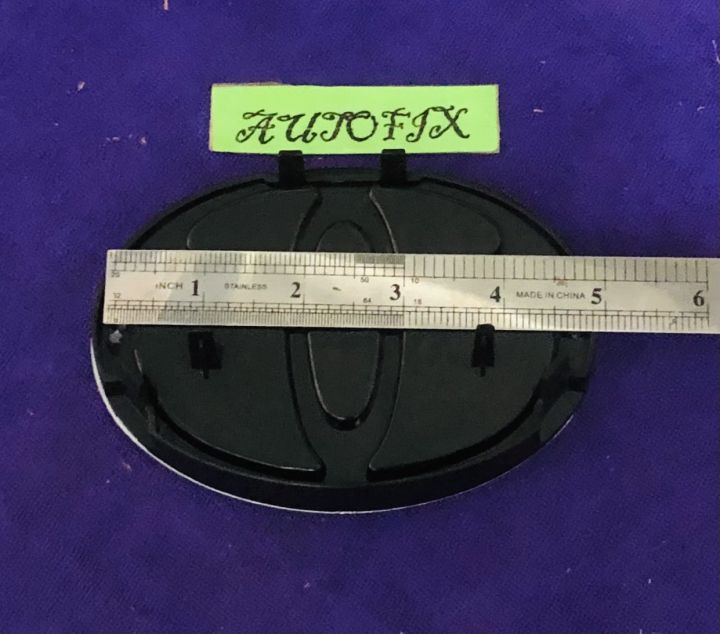 Toyota%20Belta%20front%20Plastic%20logo%20Black%20color%2001%20Piece%20-%20Image%204