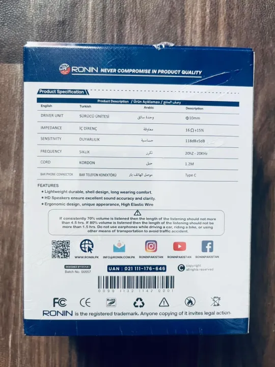 Ronin%20R9%20Type%20C%20Handfree%20Earphones%20with%20Crystal%20Clear%20Sound,%20Noise%20Cancellation,%20Sweat-Proof,%20Perfect%20for%20Gaming,%20Entertainment,%20and%20Music%20-%20Image%204