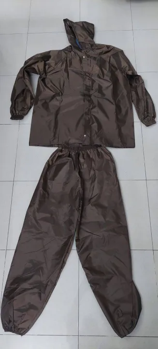 Rain%20Suit%20for%20Men%20/%20women,%20Waterproof%20Raincoat%20with%20Pants%20Parachute%20Fabric,%20FOG%20SUIT%20Moisture%20proof%20rainwear,%20Lightweight%202%20Pieces%20Hooded%20Coat%20and%20Trouser,%20fully%20Protector%20for%20Outdoor%20Activities%20-%20Image%202