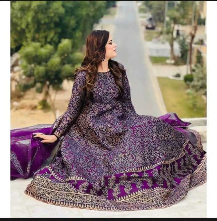 Trendy%20Launch%20Stitched%20printed%203pc%20Maxi%20dress%20for%20women%20and%20young%20girls%20-%20Image%203