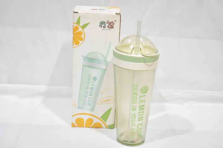 FANCY%20SIPPER%20GLASS%20TRANSPARENT%20WITH%20STRAW%20AND%20LID%20-%20Image%204