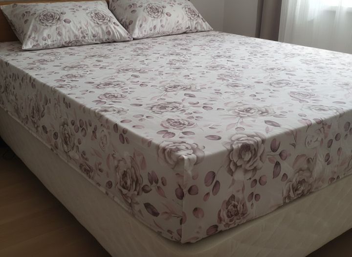 Premium%20Microfiber%20Printed%20Fitted%20Sheet%20(72*78=12)%20%E2%80%93%20(Floral)%20%E2%80%93%20Soft,%20Stretchable%20&%20Wrinkle-Free!%20-%20Image%205