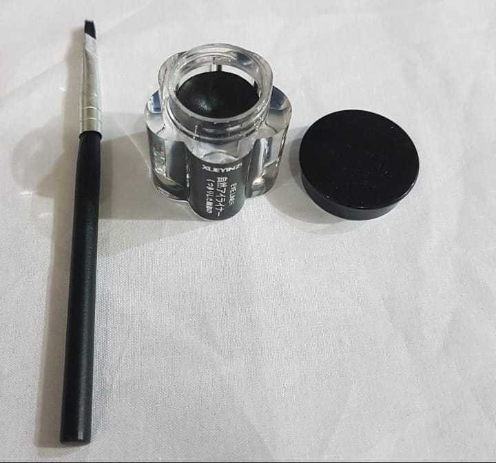 Xueyinzi%20Eye%20Liner%20Water%20Proof%20Gel%20Eye%20Liner%20With%20Brush%20Very%20Beautiful%20And%20very%20good%20quality%20-%20Image%204
