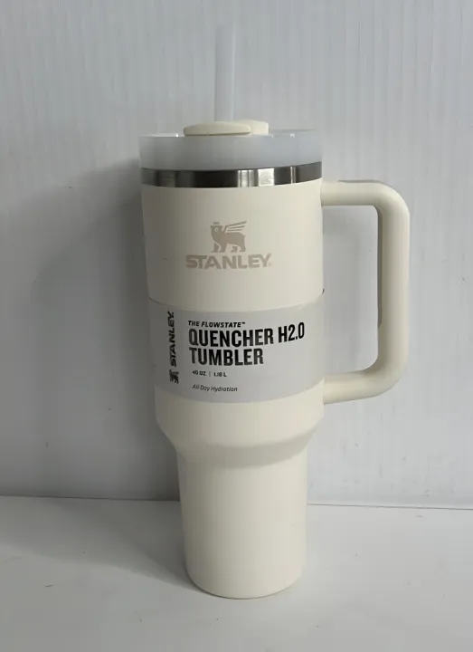 Stanley%20Quencher%20H2.0%20Vacuum%20Insulated%20Tumbler%20with%20Grip%20Handle%2040oz%20-%2018/8%20Stainless%20Steel,%20BPA-Free,%20Double-Wall%20Mug%20for%20Coffee%20&%20Beverages%20-%20Image%207