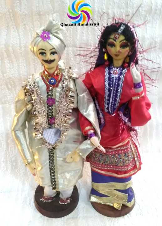 Dolls%20TRADITIONAL%20HANDMADE%20PAKISTANI%20DULHA%20AND%20DULHAN%20(%20PAIR)%20-%20Image%203