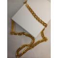 Artificial Golden Men/Women Neck Chain. 