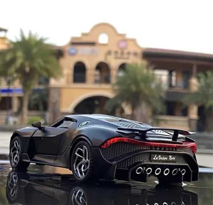 1:32 BUGATTI LA VOITURE NOIRE with lights and sound openabale doors - highly detailed and realistic model